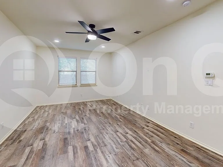 501 Lipizzan Ln — Photo 20