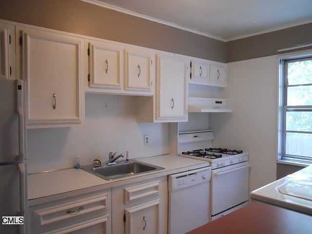 2nd image of 39 Fairview Dr APT 1