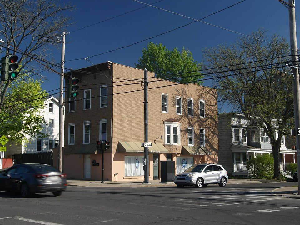 1st image of 555 Washington Ave