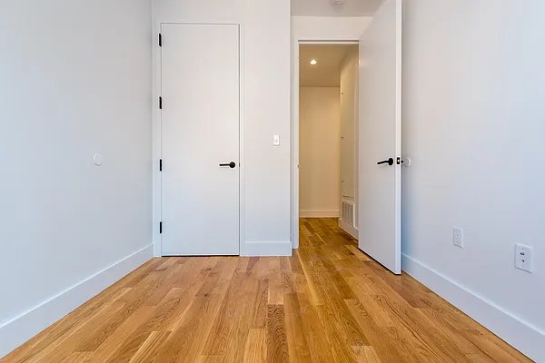 Rented by Nooklyn NYC LLC | media 40