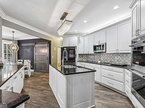 2nd image of 4240 River Club Dr