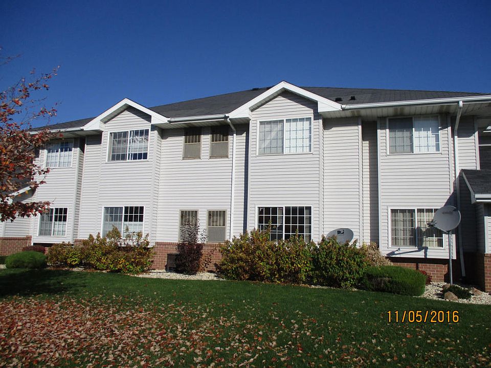 1st image of 1252 Village Centre Dr Unit 1