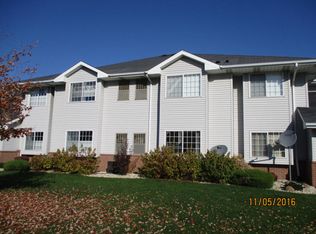 1252 Village Centre Dr UNIT 1, Kenosha, WI 53144