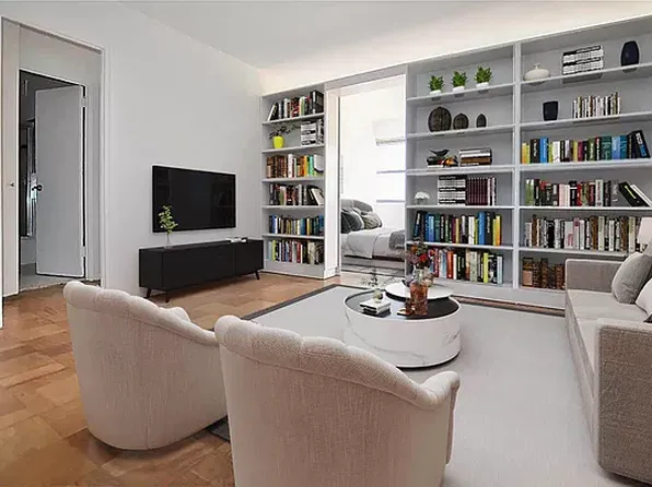 200 East 72nd Street image 1 of 10