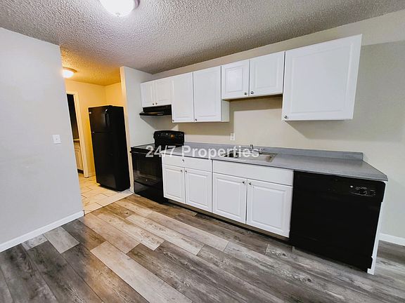 4th image of 18120 NE Pacific Ct #18144