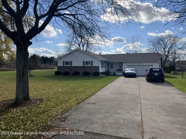 2042 Holt Rd, Williamston, MI 48895