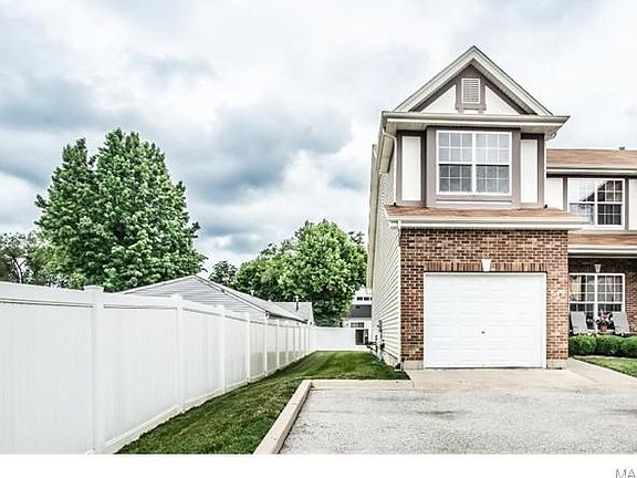 2nd image of 649 Rosetta Dr #M10