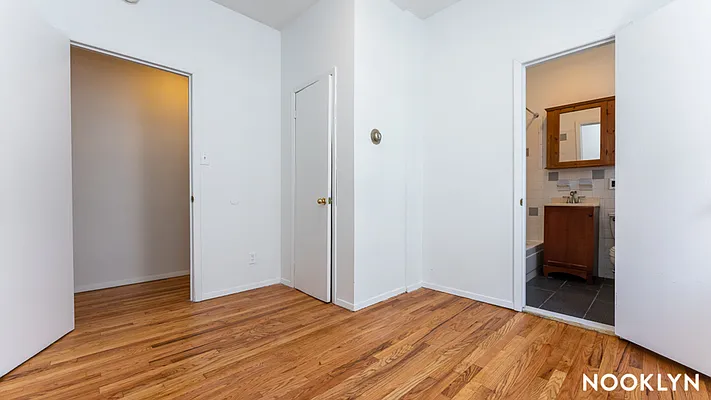 Rented by Nooklyn NYC LLC | media 8
