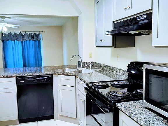 5th image of 175 Yorktowne Dr APT 26