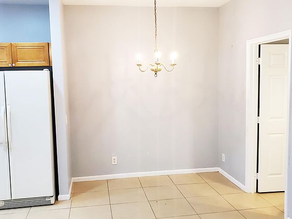 4th image of 132 Baldwin Boulevard