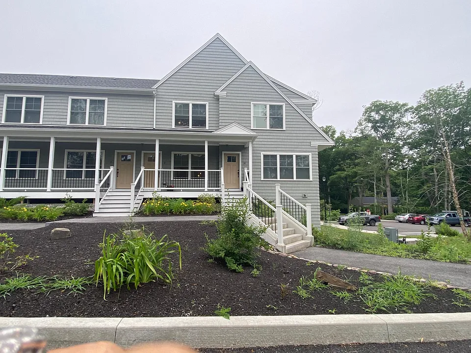 8 Hill Way #8
