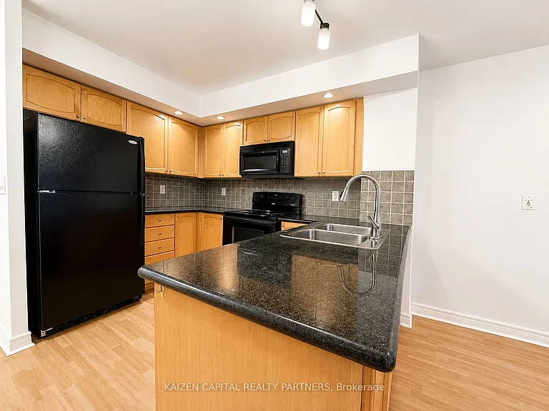 33 Cox Blvd #231 — Photo 5