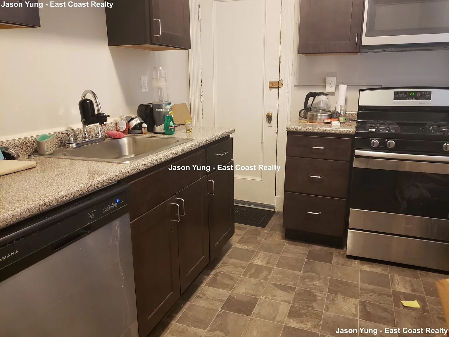 Studio, 1.0 bath, 400 sqft, $2,125 — Photo 2