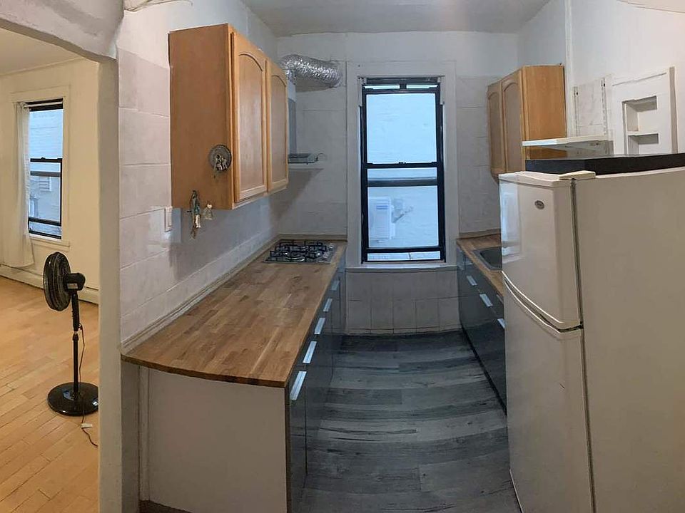1st image of 4554 40th St APT 1R