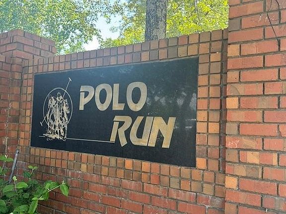 4th image of 739 Polo Run Dr #1