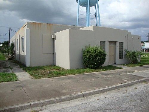 2nd image of 107 E Crystal Ave