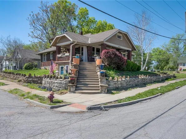 4206 Booth St, Kansas City, KS 66103