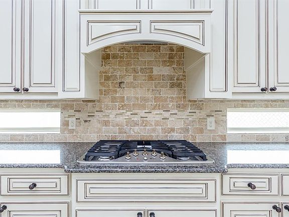 5th image of 19203 Primrose Prairie Ct