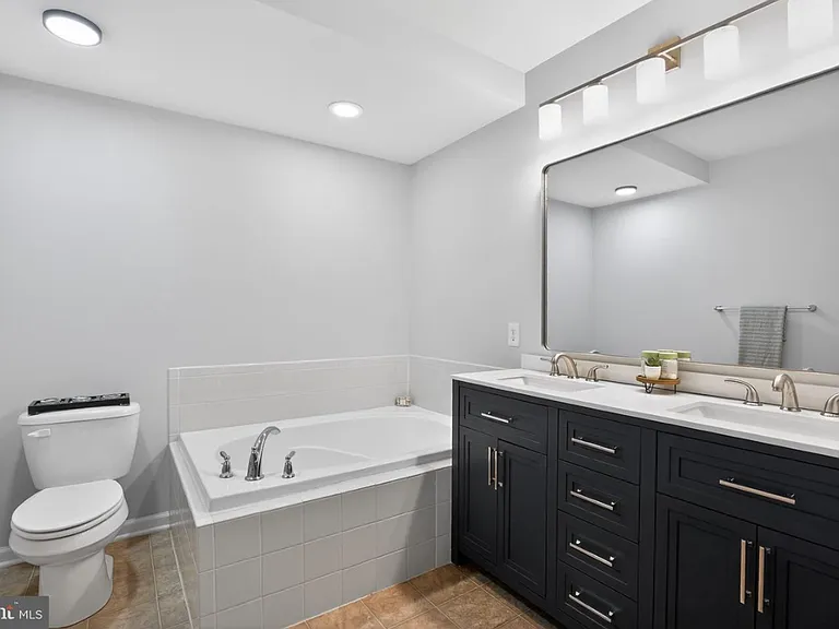 2624 Saint Marys View Rd — Photo 15
