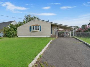 86 Boulevard W, Keyport, NJ 07735