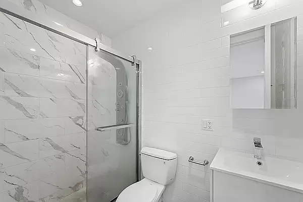 Rented by Vector New York, LLC | media 6