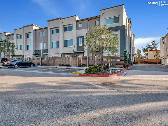4th image of 14430 Strawberry Ln APT 1