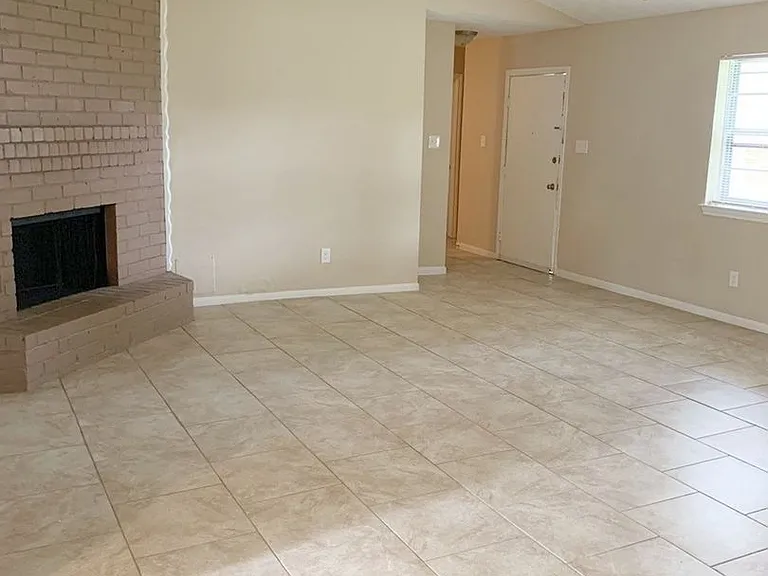 2334 Marble Falls Dr — Photo 9