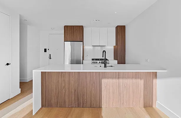 Rented by West 124th Manager LLC | media 28