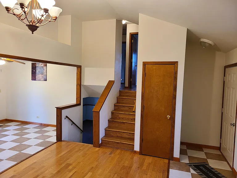 802 Terrace Way — Photo 10