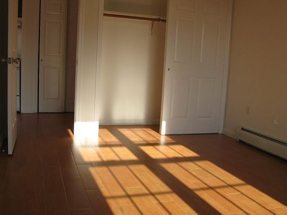 4th image of 25-36 38th St #4