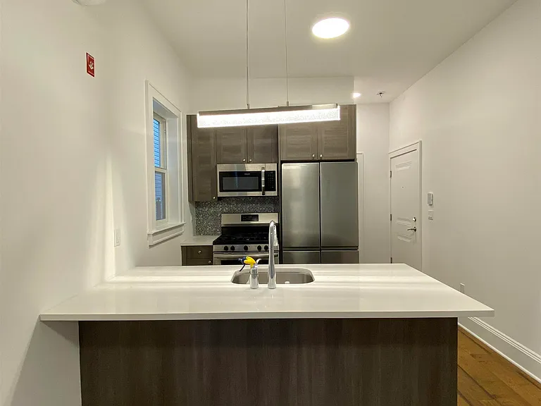 539 Palisade Ave #1L — Photo 9