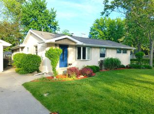 203 Southlawn Dr, Auburn, MI 48611