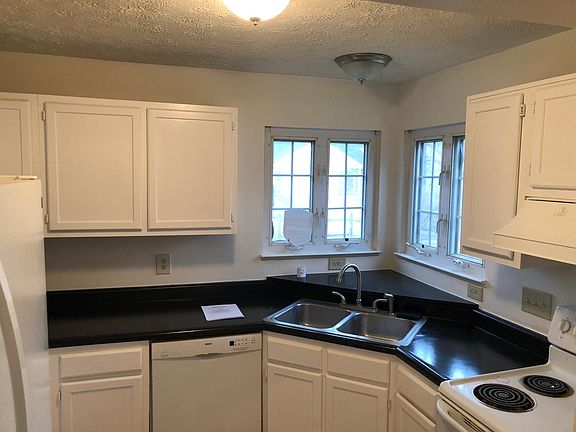 2nd image of 7468 Glensford Dr