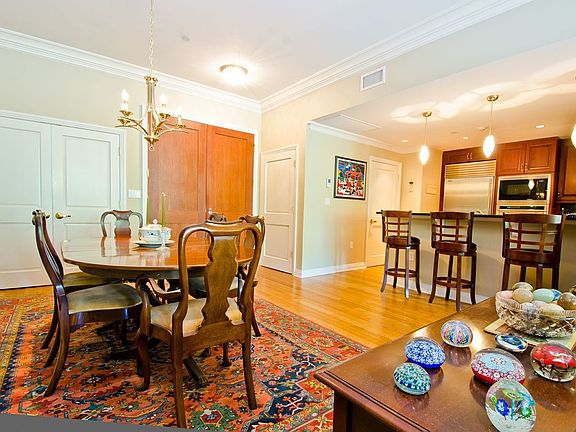4th image of 341 Thames St Unit 103S