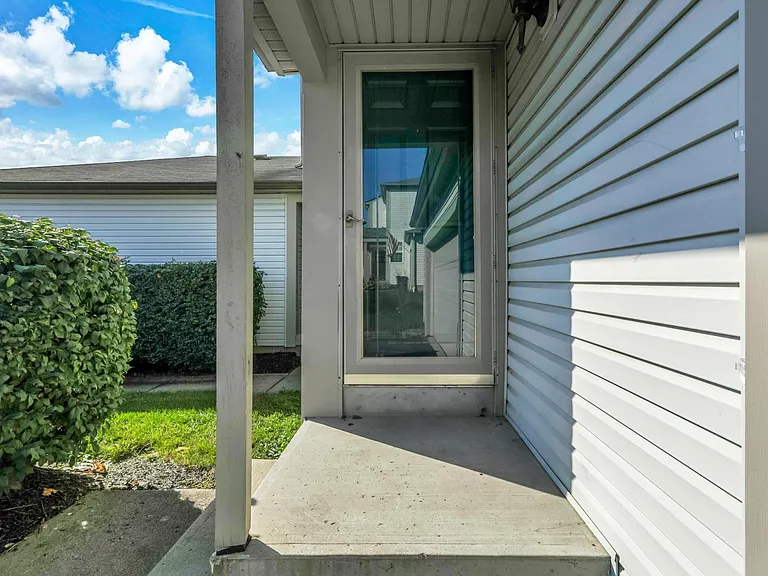 189 Hawkins Ln #F — Photo 13
