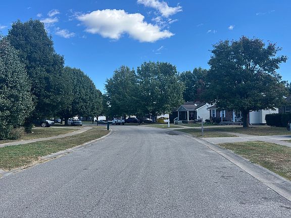 4th image of 8921 Greenmoore Dr