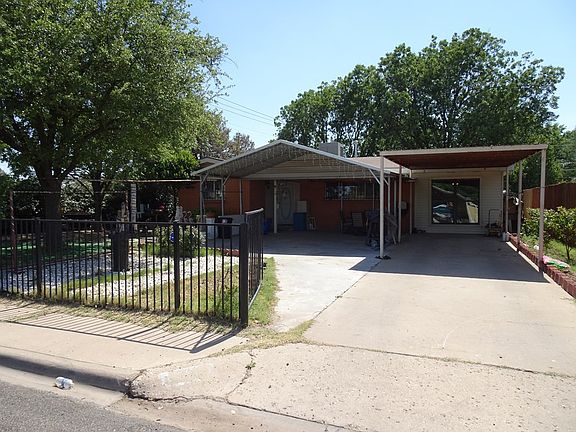 4th image of 2701 Brazos Ave