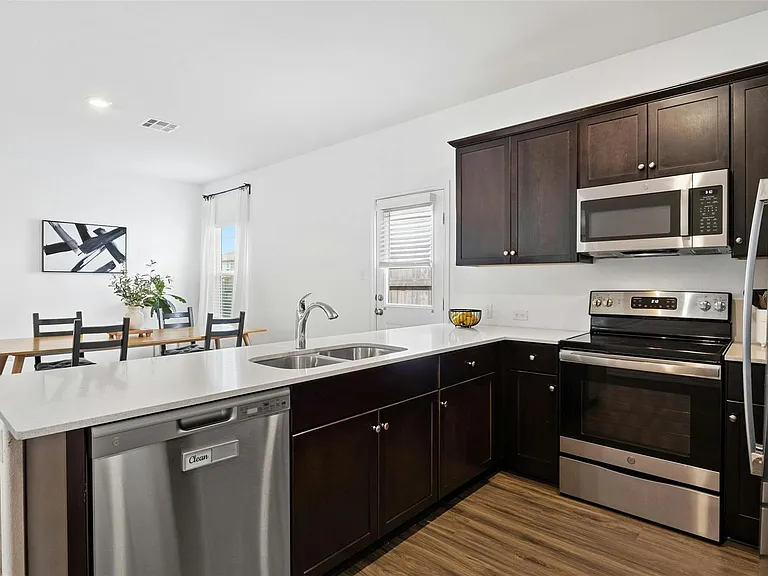 221 Barbary Coast Ln — Photo 12