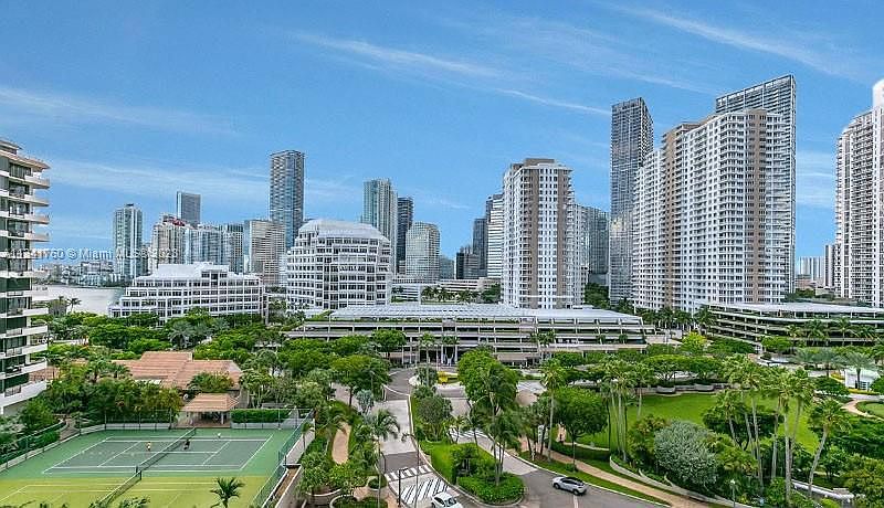 1st image of 540 SW Brickell Ave #813