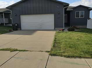 6613 W 5th St, Sioux Falls, SD 57107