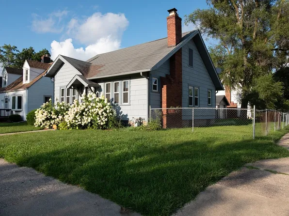 2203 N Court St, Rockford, IL 61103