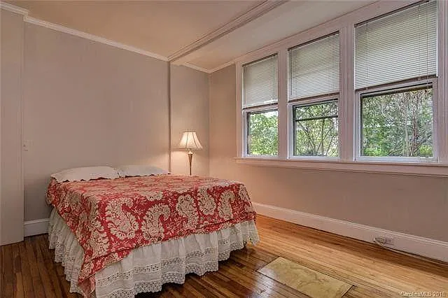 1 bed, 858 sqft, $1,500 — Photo 3