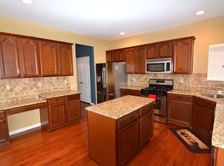 1103 Silverbrooke Dr, Powder Springs, GA 30127