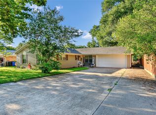 2513 Sunset St, Denison, TX 75020