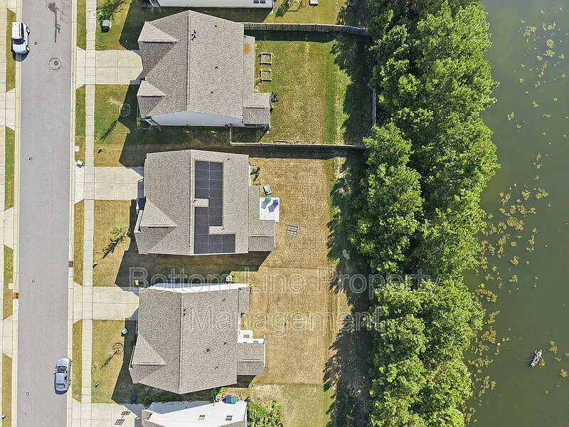 4 bed, 3.0 bath, 3321 sqft, $2,545 — Photo 4