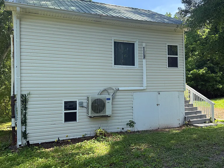 318 Green Cir — Photo 12
