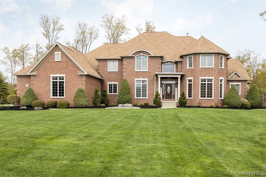 60 Birdsong Pkwy, Orchard Park, NY 14127 Zillow