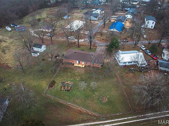 2nd image of 419 E Hardy St