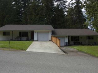 30 Gregory Pl, Pt Angeles, WA 98362