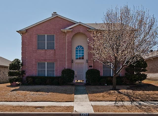 1st image of 2252 Bresee Dr